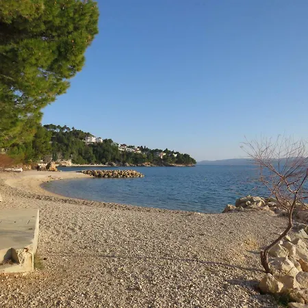 Apartament Rita Nemira *